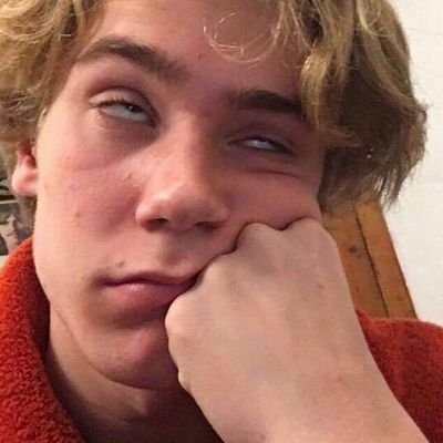 zmghosts's profile picture. a person who supports and loves @zaynmalik  all the time