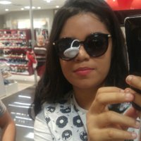 isa com s (@isabelthaiane_) 's Twitter Profile