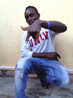A guy wis a dignity en gves respect to every man kind