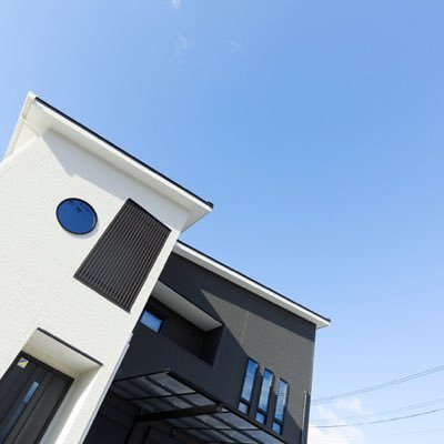 吹田市の注文住宅ならリブランドマネジメント。特にエコ住宅、zehなどの長期優良住宅に力を入れています。お問合せは06-4861-0061へおかけください。