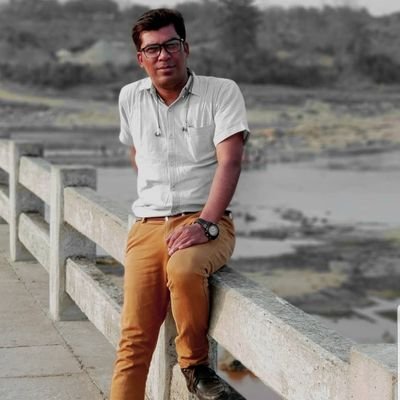 Surjeet70118948's profile picture. 