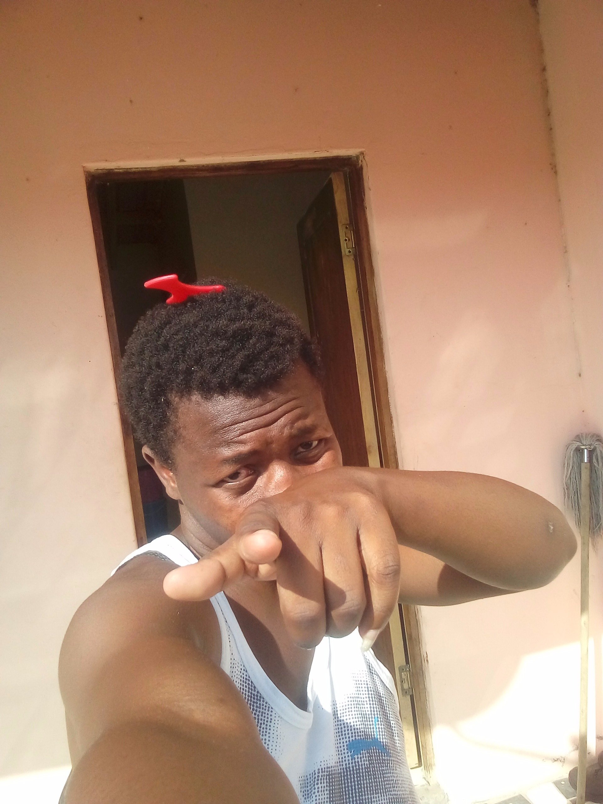 NhlakaniphoSbia's profile picture. Ngingumunt'osenebuntu