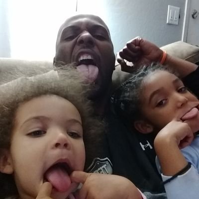 rbtlwilliams's profile picture. 