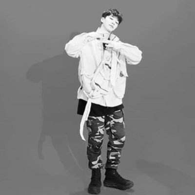 ( OCRP!au!college ) A full time college student, half time model, and life time @xxxxxxxxxxxx' lover.