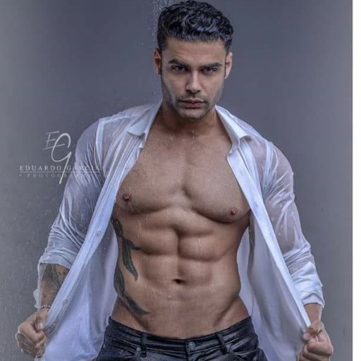 Actor Y modelo actual Mr Universo Model 2012/ Mr Best Body Universe 2012. contacto directo +51999890383 ó 013364705 sabatercomunicaciones@gmail.com