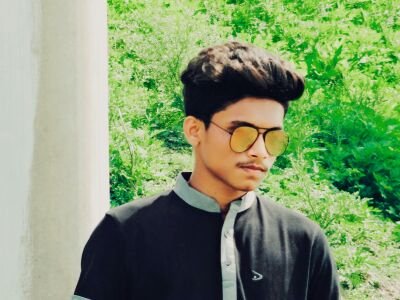 sometimes it's better to just remain silent & smile 😊😊