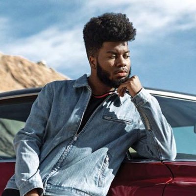 ausllytho's profile picture. lol