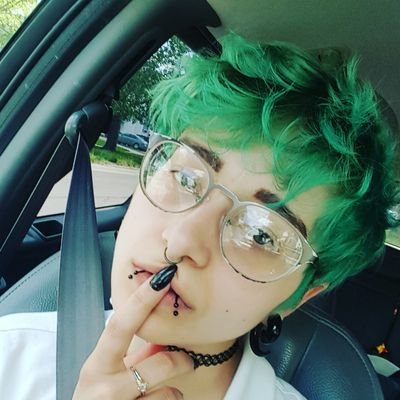 whomst the fuck?| cosplay| drawing| tattoos| 21| a local dumbass| sc & ig: amatorymilksop