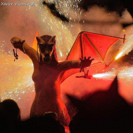 lapajaradetrs's profile picture. Filla de Llucifer. Cos de dona, cap de llop, cua de serp i ales de ratpenat. 1983, Terrassa. 
✉️ lapajaradeterrassa@gmail.com