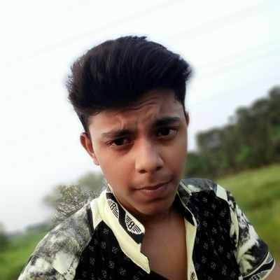 A simple boy😊😊
Love to learn👌👌
#wish to fly high
