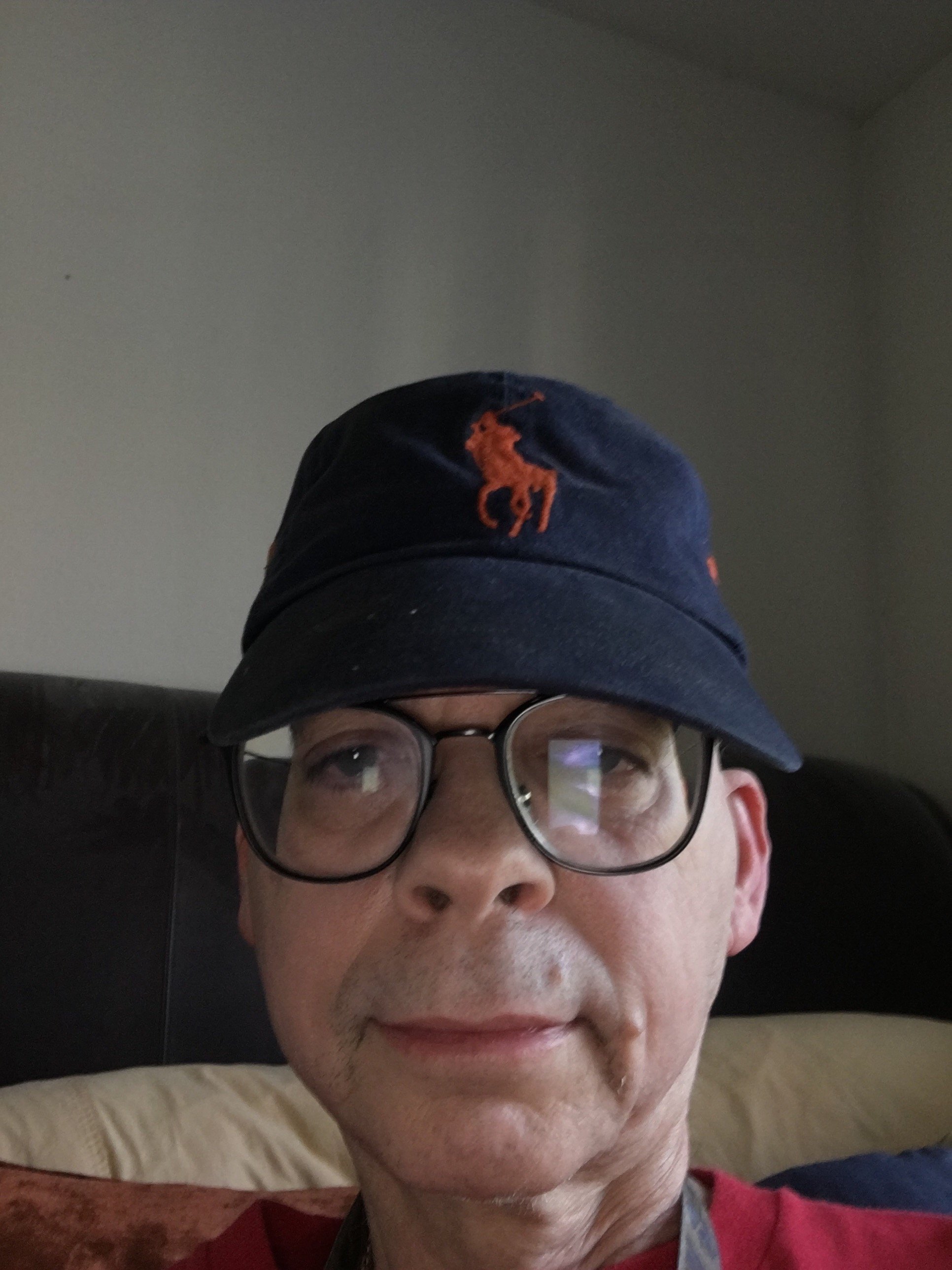 i am a single college graduate who works for the federal government.i have never been married nor do i have any children.i enjoy music,video games and beach