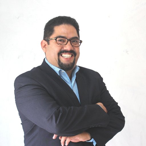 Ayudo a las personas y organizaciones a liderarar su #TransformacionDigital con conocimientos, metodologias y herramientas #intercima #digital #academyintercima