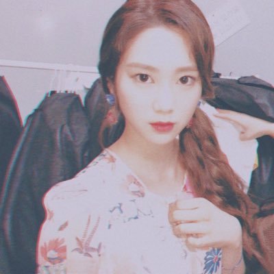 SHWxThea's profile picture. ▪️ Thea Rose Rosier ▫️ 11 Years Old ▪️ Pure-Blood ▫️3rd Year Student ▪️ Slytherin ▫️