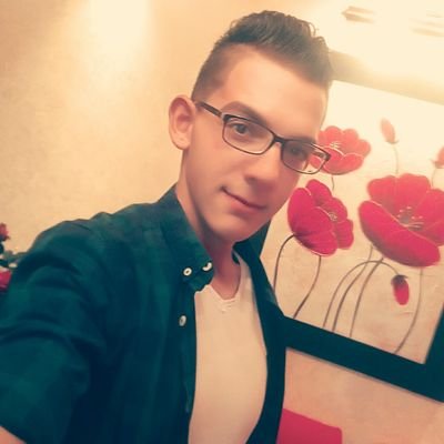 MohammedShamou1's profile picture. الدُنيا مَدرسْه كَبيرة مَهما تَفوقت فِيها فَلن تأَخذ مِنْها سِوى شِهادة وفاة ~ 😔💔