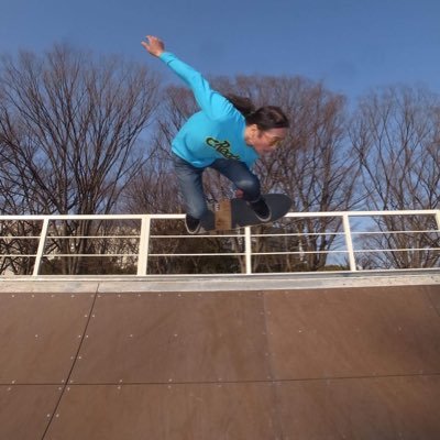 アキ秋山 スケートボード コンプリート ROOTS ルーツ AKI AKIYAMA 4 DECADES RED 9.125 x 33