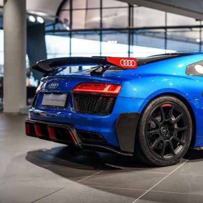 A human curated stream of #carporn. Slightly skewed towards Audi