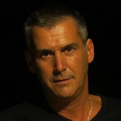 FTrousseau's profile picture. J’aime  la vie et me l’élancer dans la fraîcheur du petit matin, le bonheur de  me sentir exister. Je suis un homme battant. 💪🇫🇷🇮🇹🏒🕴️👫