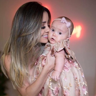 Deixando você bem informado 24 horas por dia sobre a cantora Karielle Gontijo. https://t.co/7CEUXha6T0 https://t.co/U3ohekY9EK
