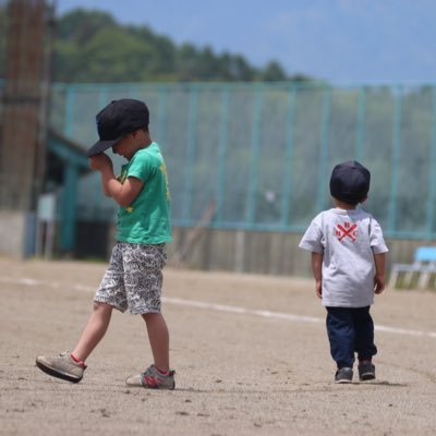 横浜DeNAベイスターズ大好きでちびっ子の野球の普及活動しています。山が大好きで、トレランもやってます。100マイルなど長いやつが好き。