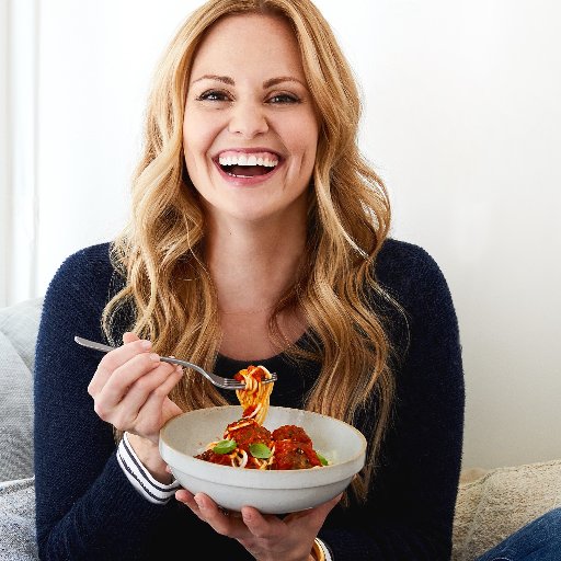 Cookbook author | 3x NYT Bestseller | Mom of 3 | Wife | Forbes 30 u 30 | Beating an autoimmune disease w a Paleo diet. https://t.co/47327oduDi