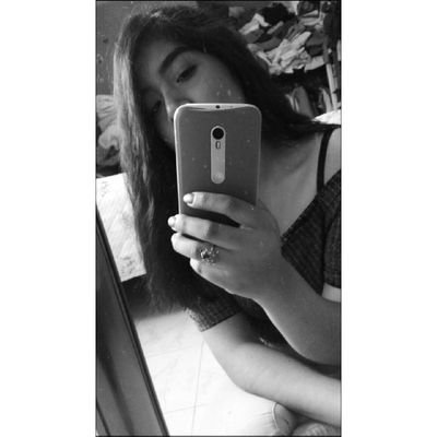 EstefaniaPc123's profile picture. Eres veneno que corre por mis venas.