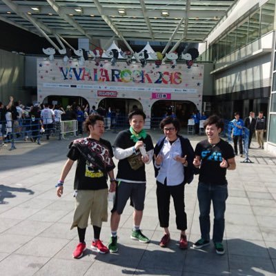 h_kt2's profile picture. バンドマンに憧れる。 へっぽこドラマー。ライブ、フェスに行きたい。邦ロック。