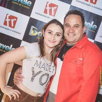 EniltoB's profile picture. cantar e tocar está é minha paixão,🎤🎸