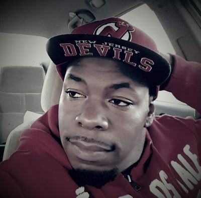 s_dot31's profile picture. All about that life