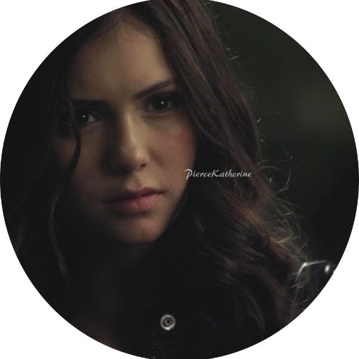 ⊰ I heard you are a player. Nice to meet you, I'm the coach. Playing fancy games with @PoisonousMenace .⊱ |Hiatus|