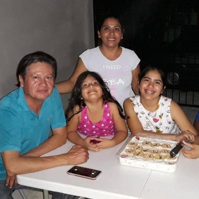 Docente del área d Matemáticas en Cobach Bacalar.
Presidente de la Corriente Crítica del PRen Bacalar.
Consejero Político Municipal.
Consejero Político Estatal.