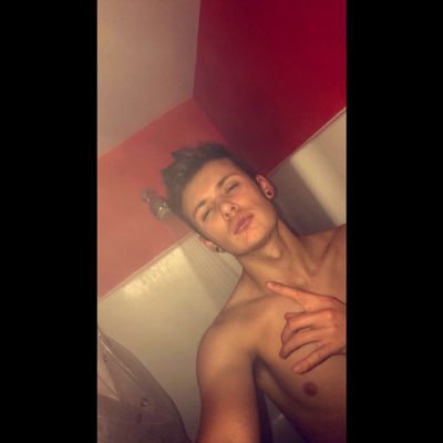 dylanwatson96's profile picture. 618📍➡️314📍➡️618📍