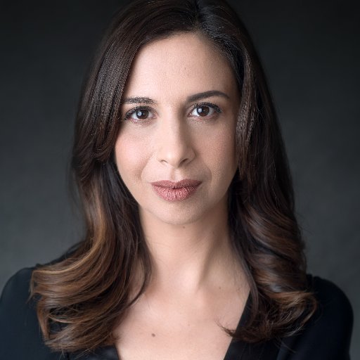 Actress with https://t.co/rAsVgFTqBa, Artist, Designer. Truly happy when manifesting beauty into the world https://t.co/3nMx3UHMHZ