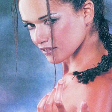 mariagiota16's profile picture. Everything lost is meant to be found. Even Communism...🐻