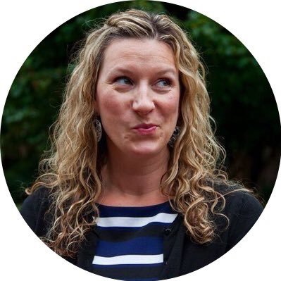HollyHettinger's profile picture. Perpetual student of digital and social media tools and trends | Director of Content & Social @lincolnfingroup | Proud #UDel alumna | Tweets are my own