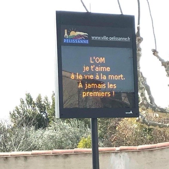 KayserSauzee's profile picture. Un ballon rond pour mettre la tête au carré. Allez l’OM je pensais les seuls, mais voilà ! Salim. #TeamOM #Chaouis