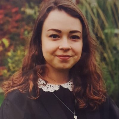 RhiannaElliott's profile picture. @cambridgeHPS PhD on early modern sci & medicine - currently menstruation & the moon 🌙🩸 First gen 🎓 she/her 🏳️‍🌈 views mine