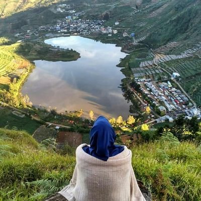 CiquAtika's profile picture. 🍒Listen.