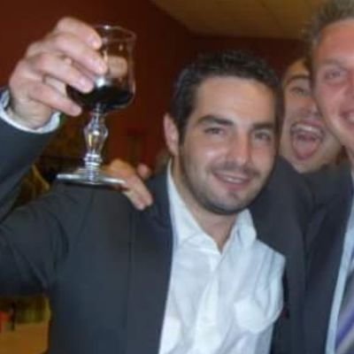 Dju89799203's profile picture. Le football est né en Angleterre, mais son avenir est à l'OM #teamOM