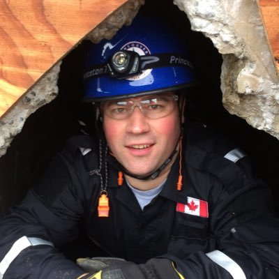 Coq83's profile picture. CCP Paramedic @BC_EHS, Past President & SAR volunteer @CoquitlamSAR, Medical Team Member @CANTF1, President @CPMFofficial & Chair of @PAC_Paramedic Awards. 🇨🇦