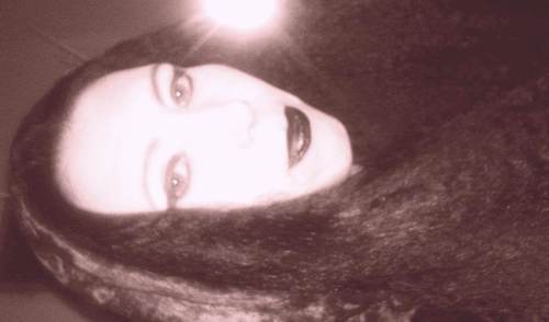 toomanypandoras's profile picture. I are a paradox - to the very last inch in a metric world...