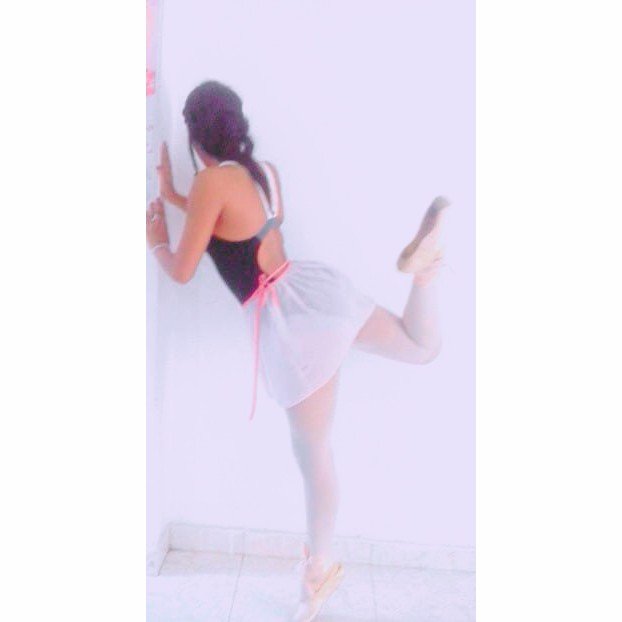 |18| ★Mom&dad♥ ★ I LOVE Dance☆Es justo la posibilidad de realizar un sueño lo que hace que tu vida sea interesante ★Mercadeo ★Marista♥ |Follow me|.