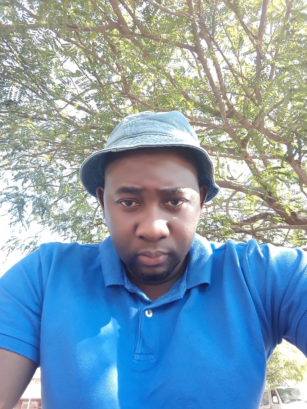 luckyvilanculo's profile picture. 