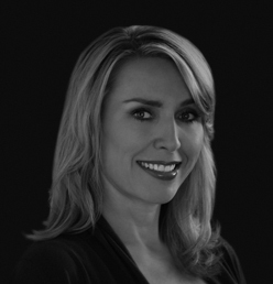 BeautySoCleanTM's profile picture. Nancy Crossley is an  international makeup artist and the creator of BeautySoCleanTM.