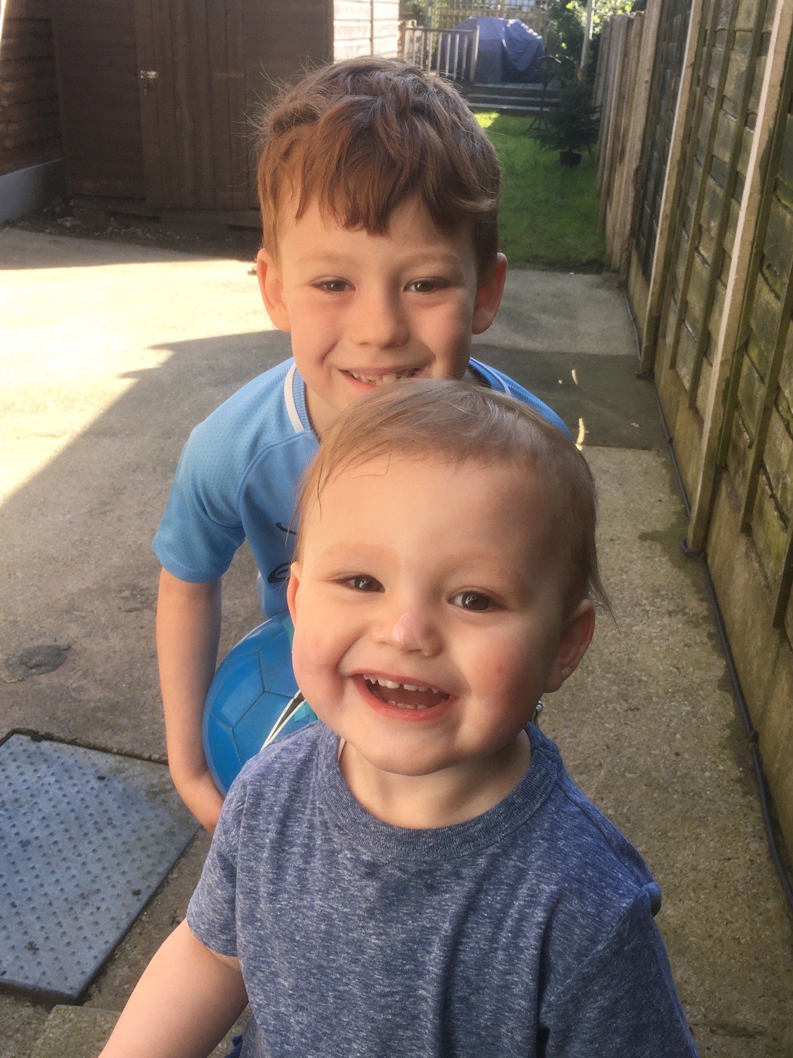 ApprovedbyEwan's profile picture. 