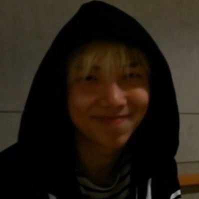 Así que vamos a vivir de verdad, mientras damos lo mejor. @BTS_twt