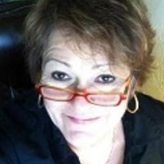 Co-owner of Tiny House Wanderlust. We have been living tiny since Sept 2013, first in Puerto Aventuras, Mexico, then Myrtle Beach, now Seattle, Washington.