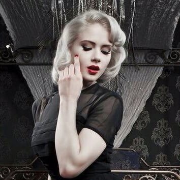 FxrcedSmiles's profile picture. [TW: Mature Themes] ''So can you really tell if I'm happy or not?'' #TheHappyMun -click on pinned for thread-