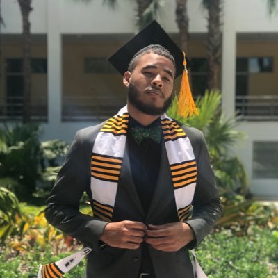 OfRoyalDescent's profile picture. Learning Greatness one Day at a Time 💯👑👑 #GrindMode #StayWoke Daniel 6:22