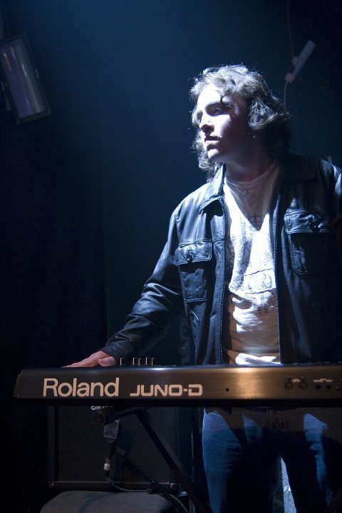 JasonMusician's profile picture. I promote music artists @AshburyKeys and @MainiSorri and write videogame reviews at @ZombieChimpBlog and write entertainment news articles for @Nina_Network