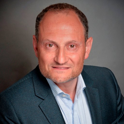 Directeur @UpScale, conseil en stratégie et innovation. #Stratégie | #Innovation | #Marketing | #Digital | #TransfoNum | #DATA | #CDO | #ESSEC | #MBAMCI